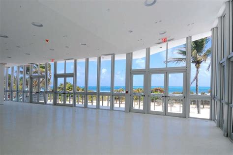 Beach Waterfront Complex .